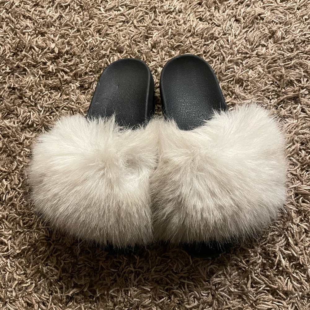 Luxurious Faux Fur Slide Sandals